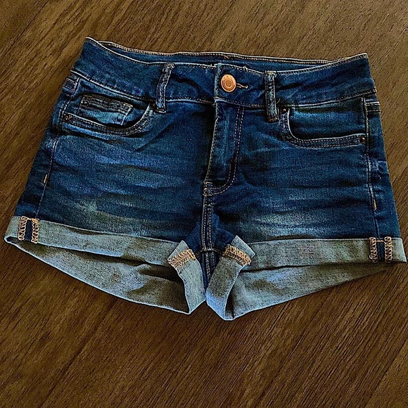 •LONDON 90’s VINTAGE, Low Rise Jean Shorts - Picture 1 of 12